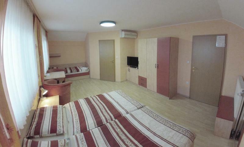 Rooms En Krajcar ツェルクニツァ エクステリア 写真